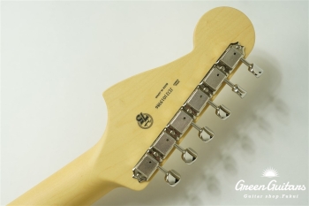 2021 Collection Made in Japan Hybrid II Jazzmaster - Flamingo Pink